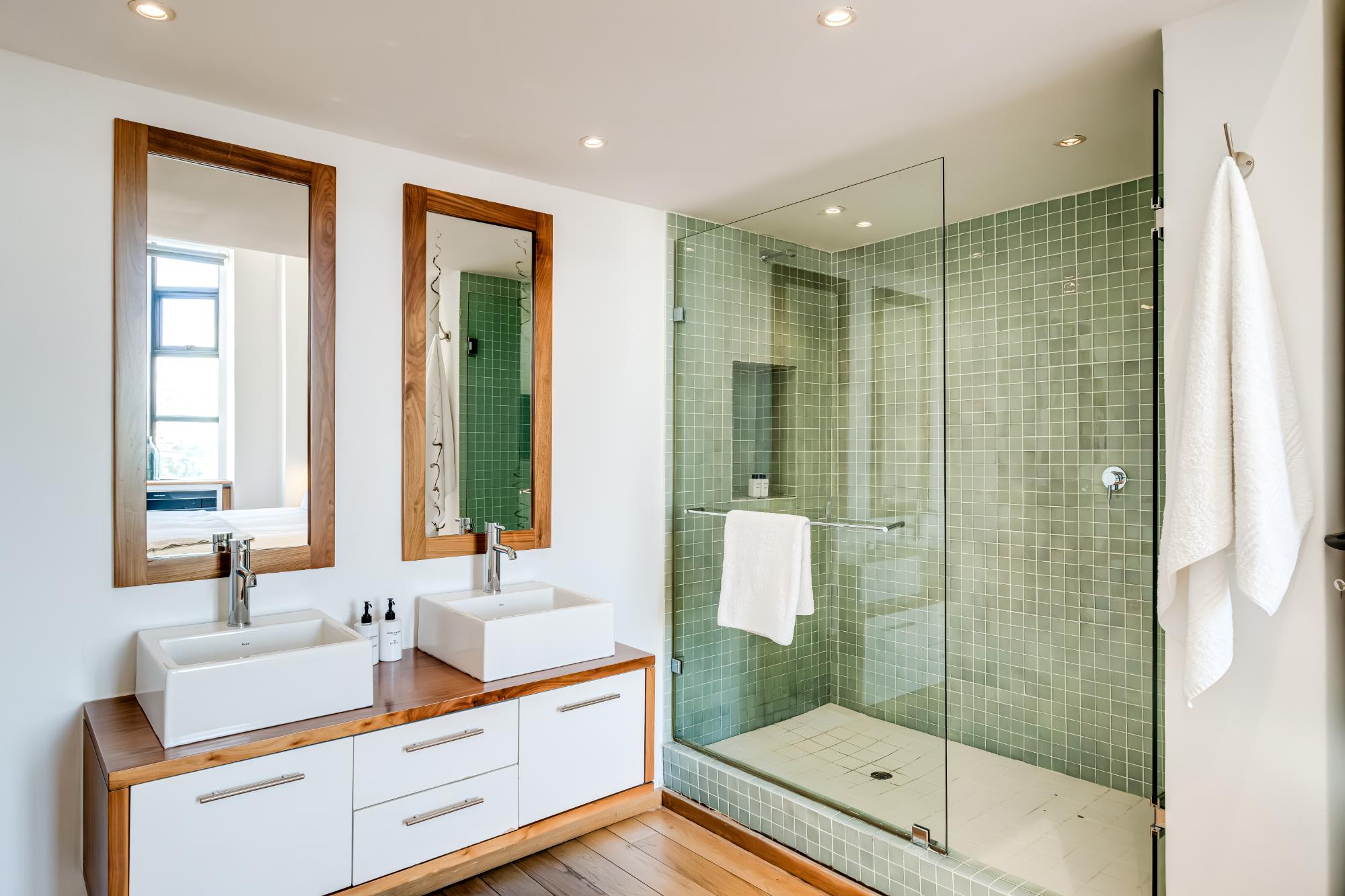 property_717c3750-5f80-42ee-bb4e-9f0c400d7bc1_20