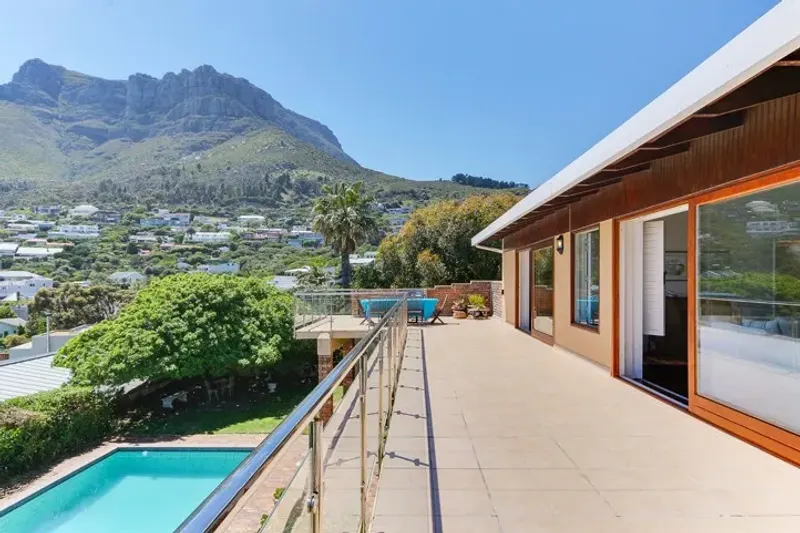 Llandudno Surf Inn in Llandudno – photo 3