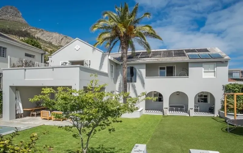 10 Avenue Fresnaye in Fresnaye – photo 1