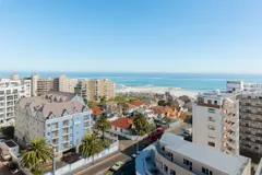 Sea Point Penthouse Retreat in Sea Point – photo 28 thumbnail