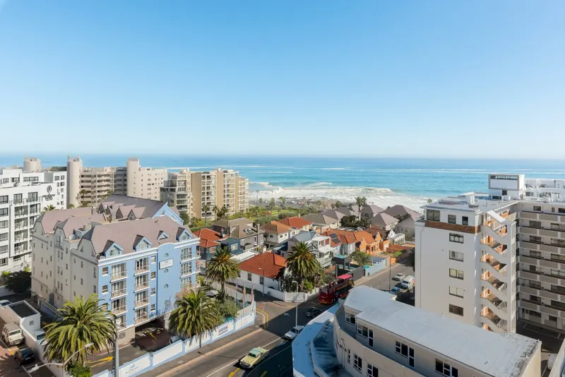 Sea Point Penthouse Retreat in Sea Point – photo 28