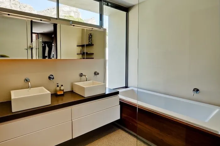 property_71ed41c7-9522-408e-97bd-5a74ee35643a_6