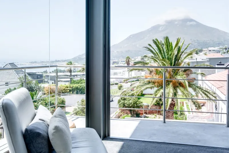 Hove Villa in Camps Bay – photo 6
