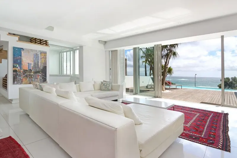 15 Views House in Camps Bay – photo 28