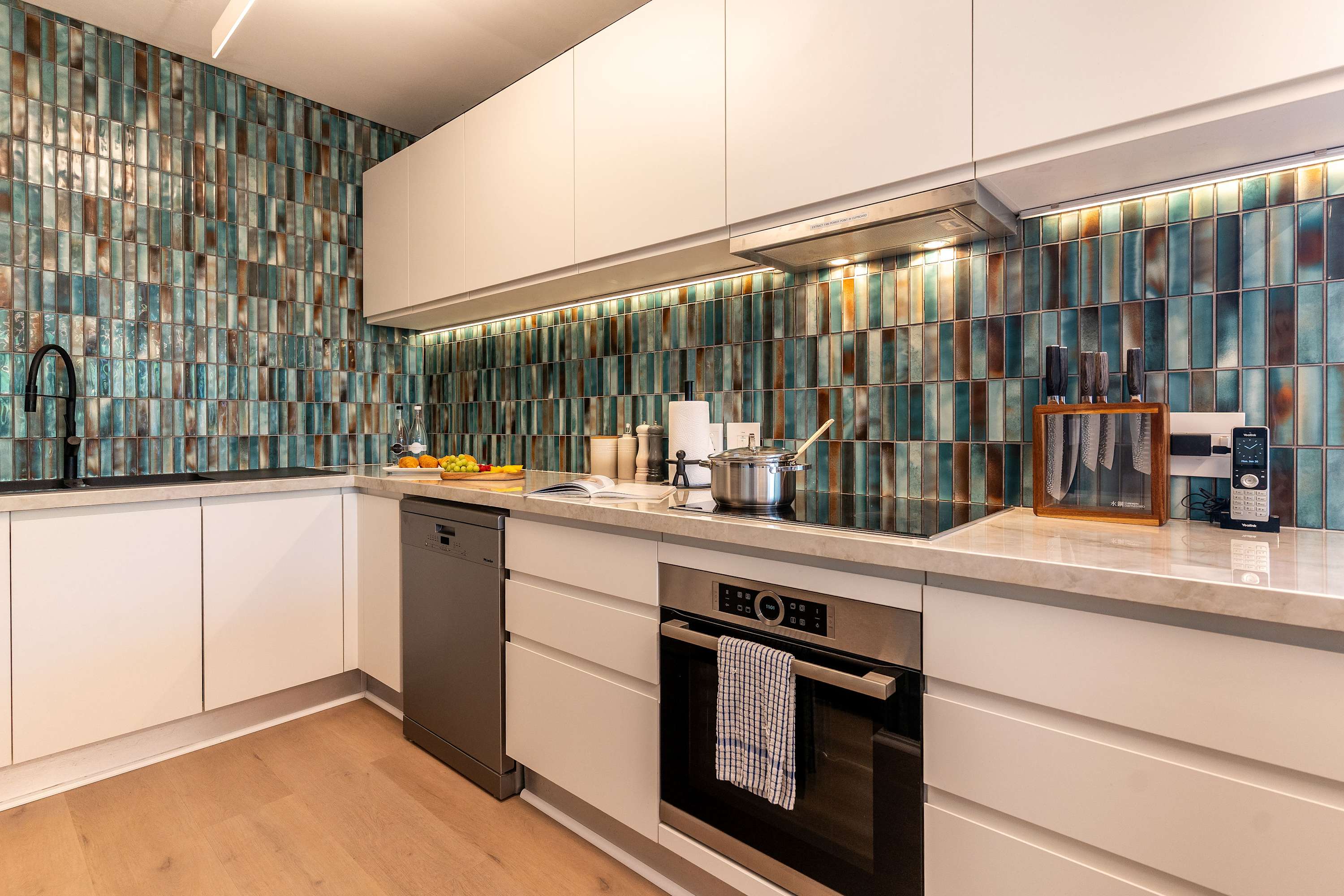 property_726f063a-e436-4b89-bbda-2831b15e261e_12