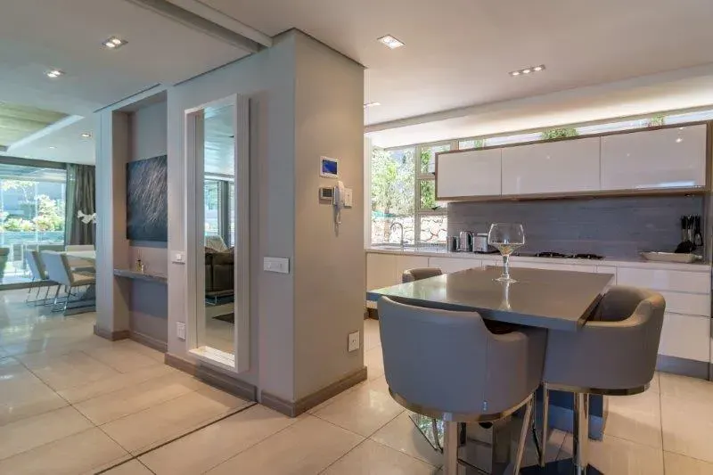 Villa Pascal in Camps Bay – photo 11