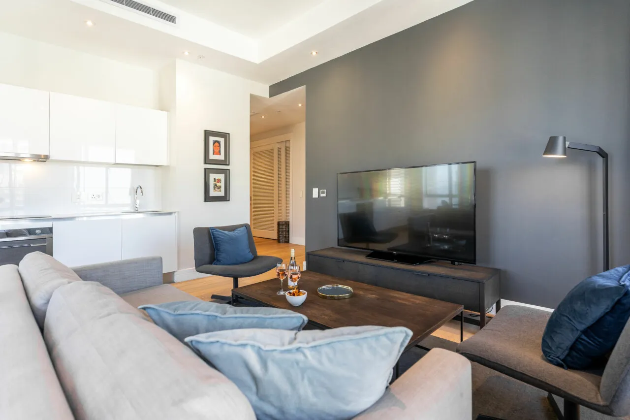 property_73827e5a-221d-4b0a-bd05-2a8d8761716a_10