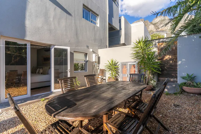 Houghton Views in Camps Bay – photo 42