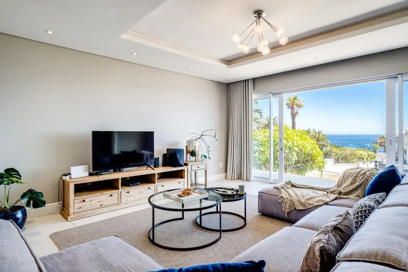 Serein in Camps Bay – photo 2