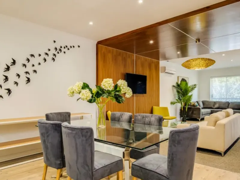 Majolica Apartment in Mouille Point – photo 11