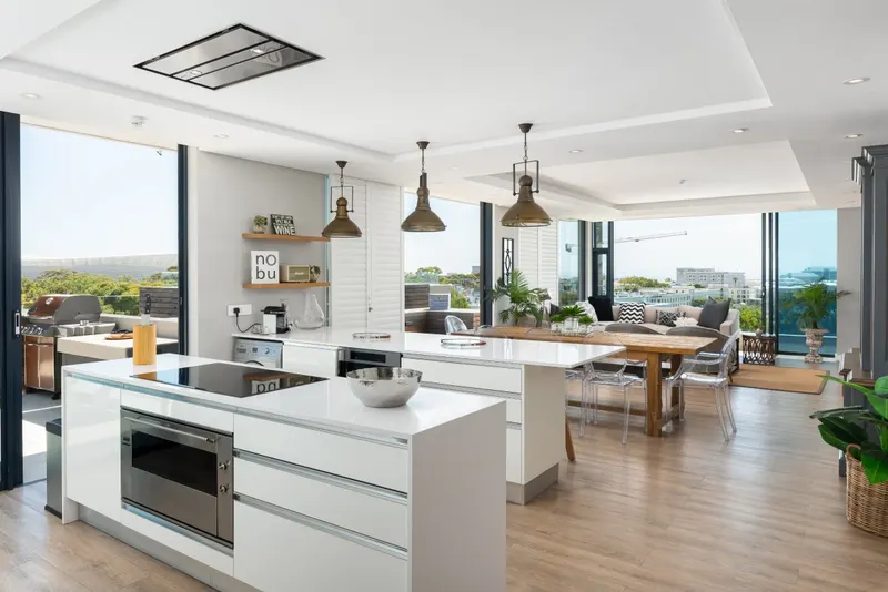 Green Point Crown in Green Point – photo 1