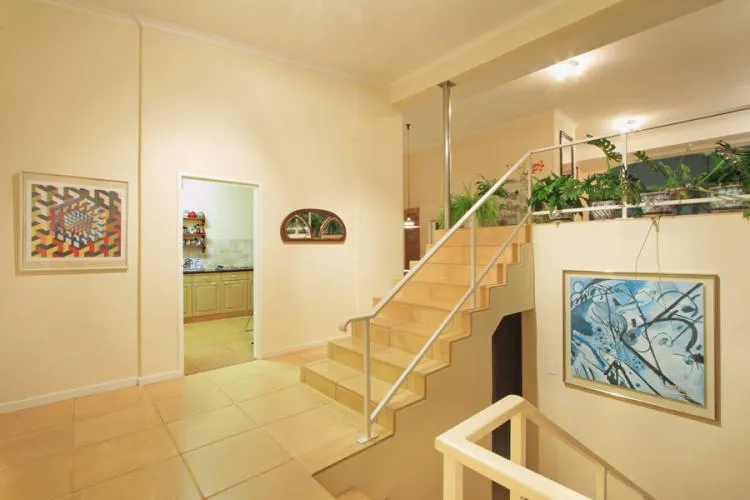 property_74612529-ba02-4d00-94c4-bf3b5dc8b37c_3