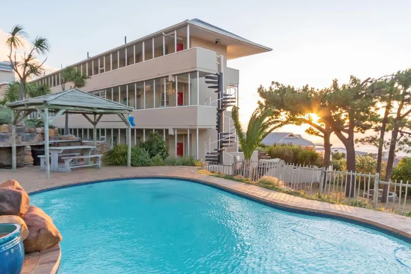 Panoramic Vista Apartment in Camps Bay – photo 2