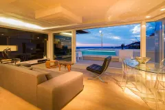 Victoria Rd Luxury Apartment 101 in Bakoven – photo 3 thumbnail
