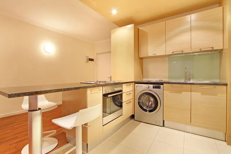 Horizon Bay 702 in Table View – photo 8