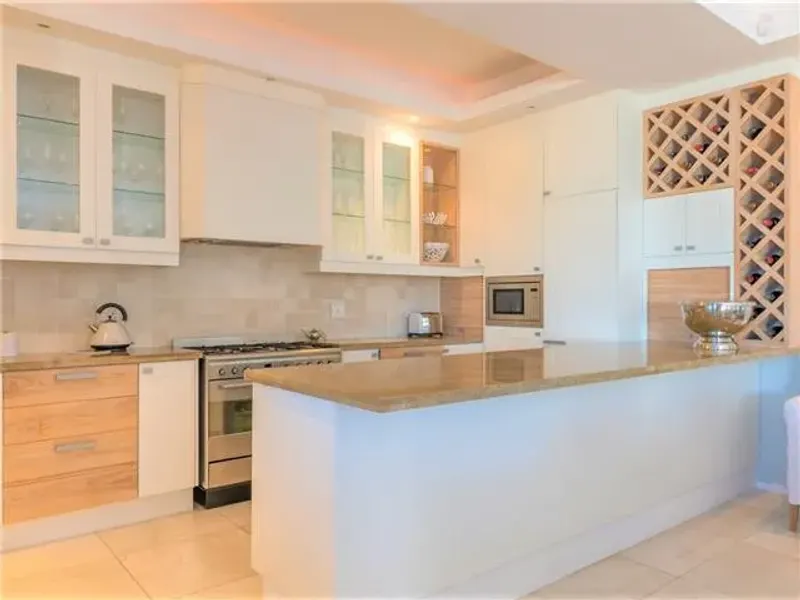 Villa Stern in Camps Bay – photo 18