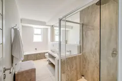 Sapphire Tide Retrea in Camps Bay – photo 20 thumbnail