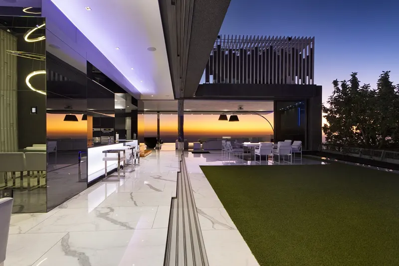 Nettleton Luxe  in Clifton – photo 22