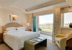 La Rive Penthouse in Mouille Point – photo 14 thumbnail