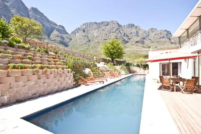 Hely Hutchinson Villa in Bakoven – photo 9