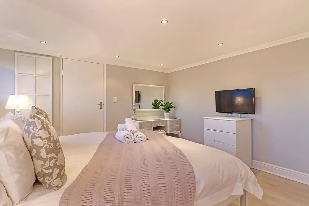 property_76abdc3d-31e7-47a4-8cc8-cbe40d21e8b6_16