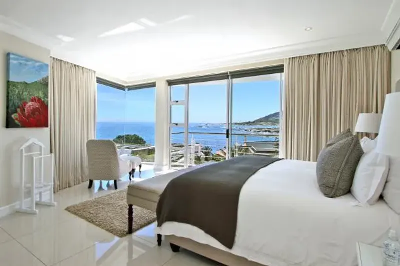 Camps Bay Atlantic Villa in Bakoven – photo 26
