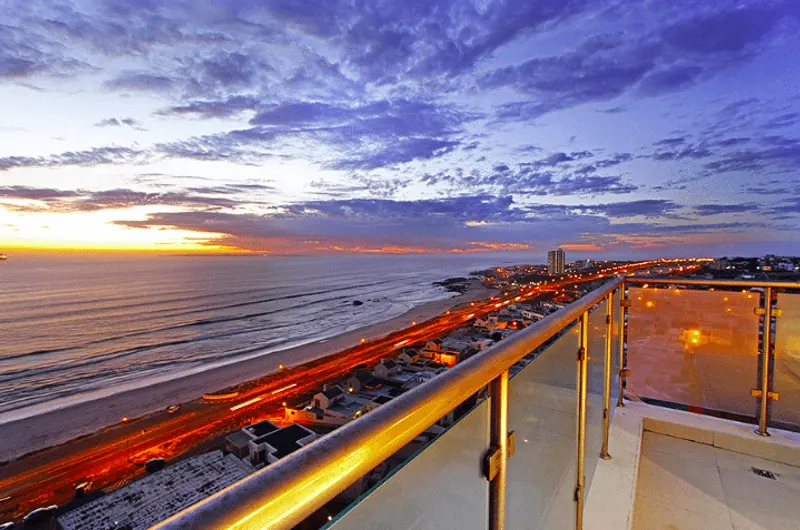 Infinity Penthouse in West Beach – photo 9