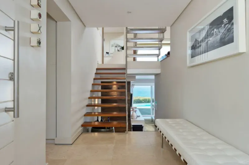 Theresa Luxe - Luxury Villa with pool & ocean views in Bakoven – photo 17