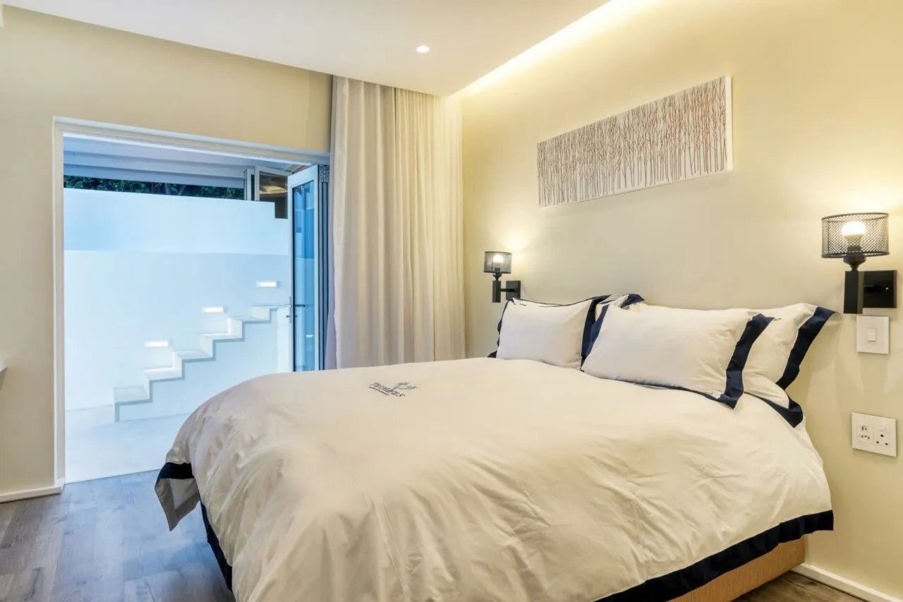 property_77697a7d-0f08-4f14-9356-7b093fbf6519_13