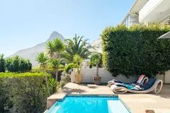 Calico in camps bay – photo 27 thumbnail