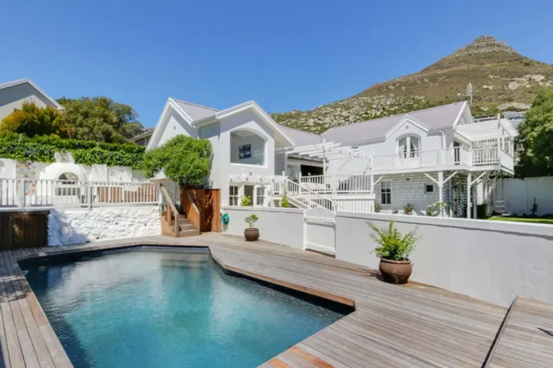Llandudno Beach House in Llandudno – photo 1