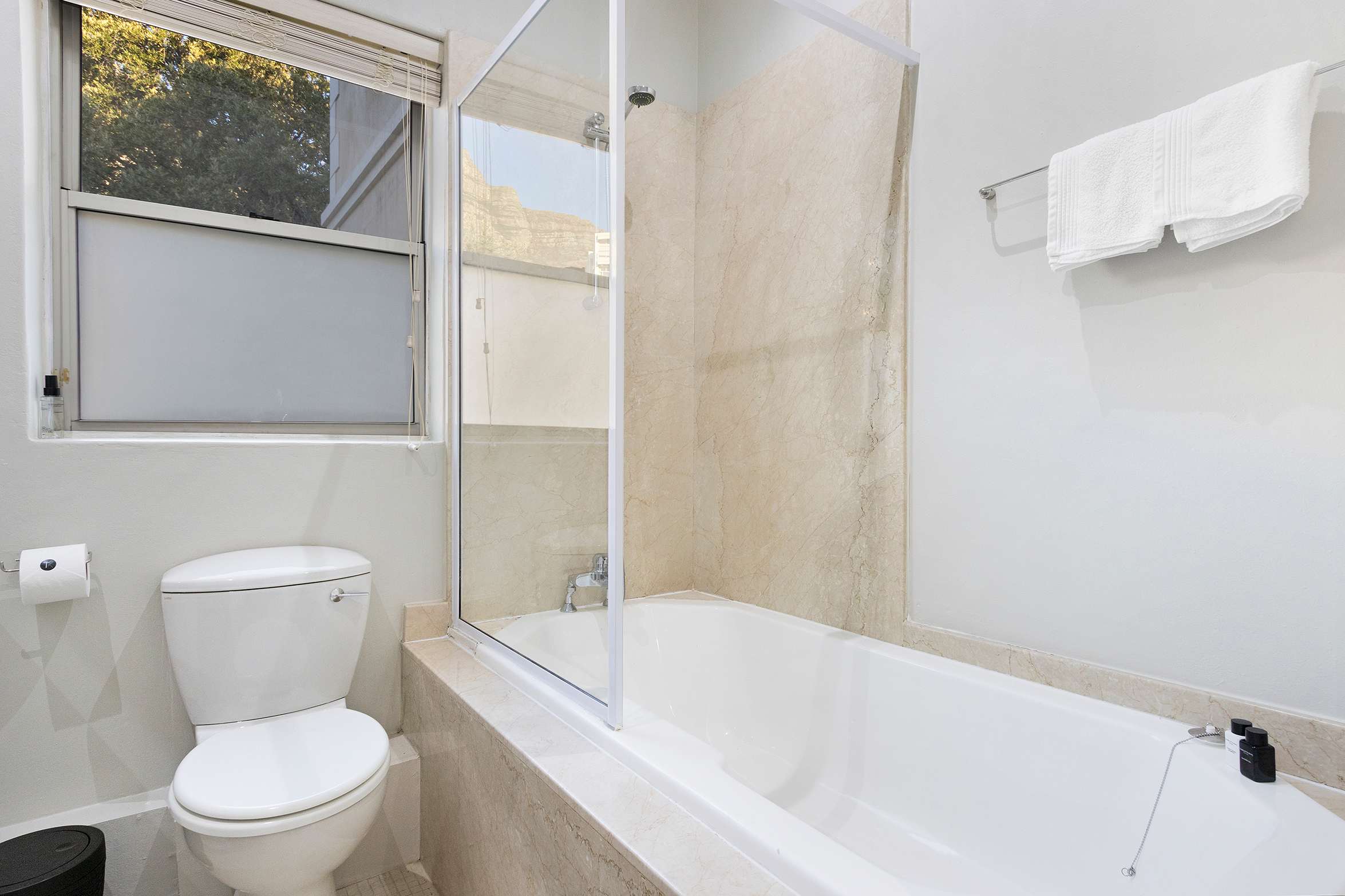 property_78277921-18ac-4964-b904-dc239b5cca32_50