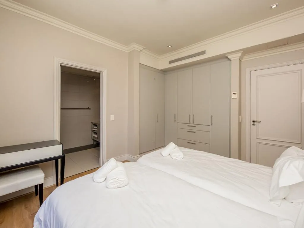 property_78306653-b79c-4aa9-bd34-aa1d1b149472_18