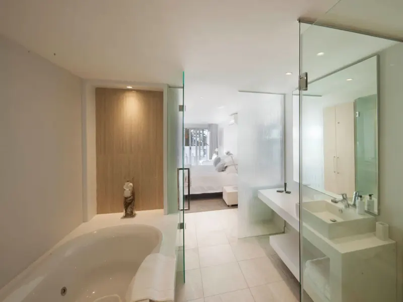 South Beach Apartments - Terrace Pool Suite in Camps Bay – photo 19