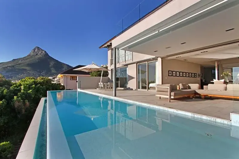16 Woodford Villa in Camps Bay – photo 14