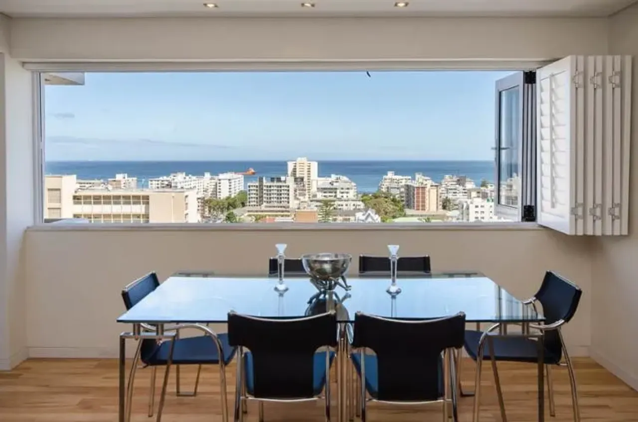 Doverhurst 402 in Sea Point