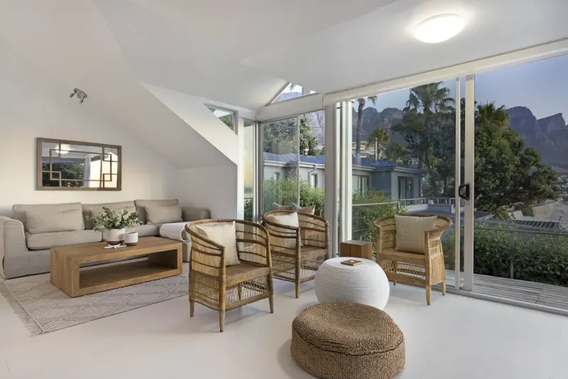 5 Glen Beach Bungalow in Camps Bay – photo 28