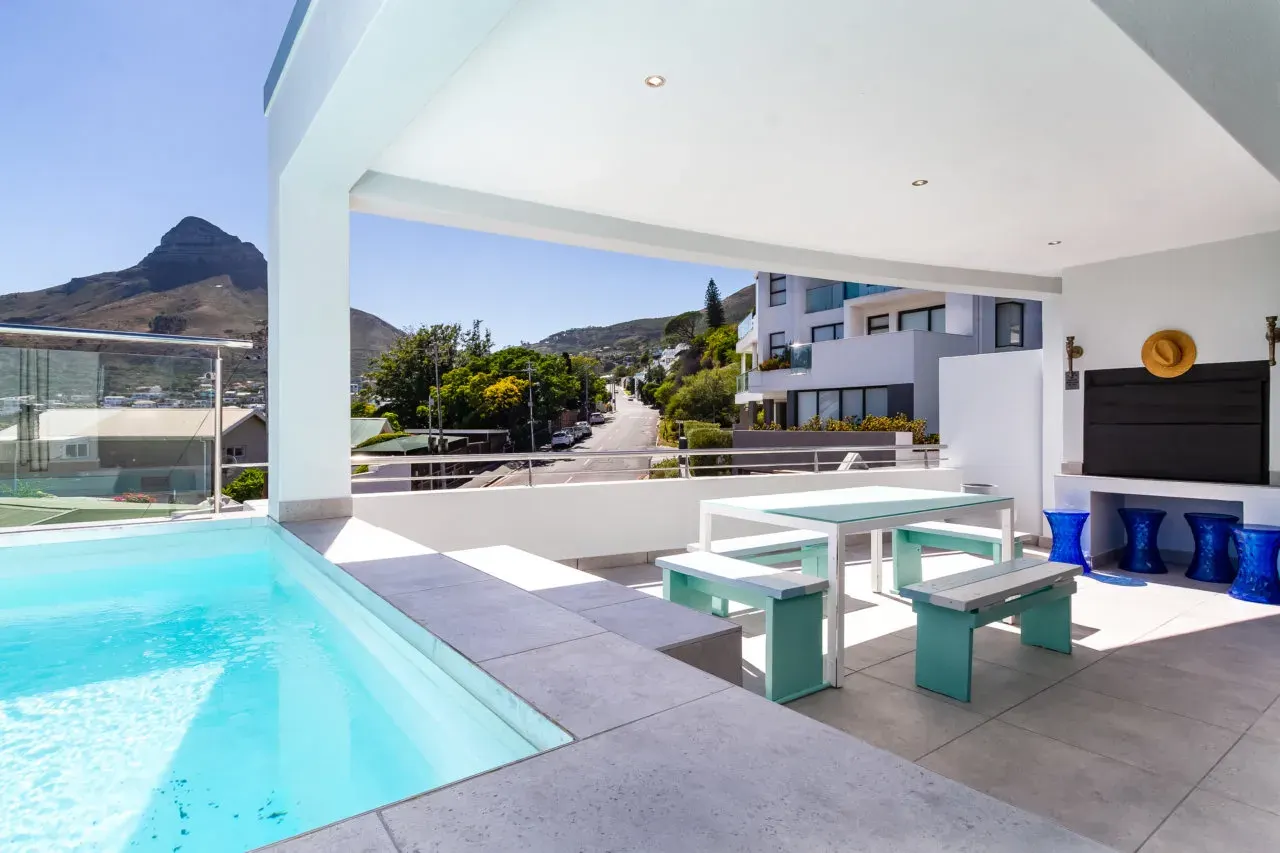Villa Azzure in Camps Bay