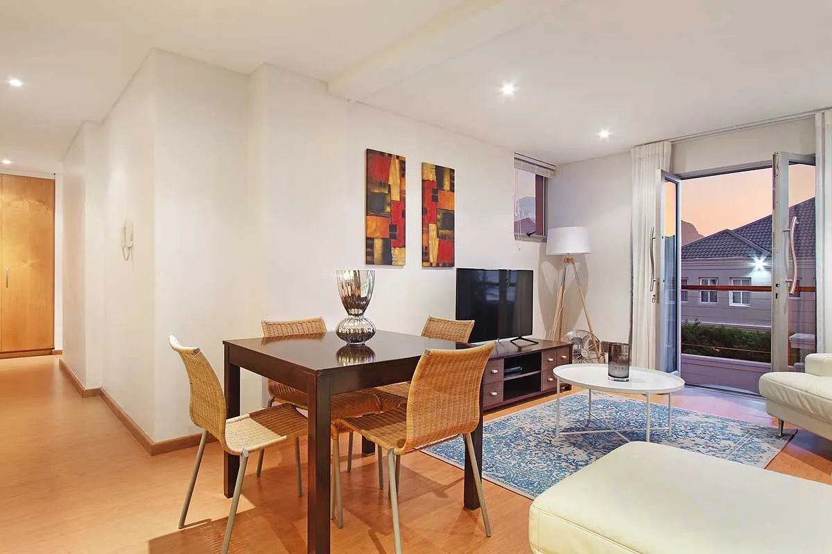 property_7909a8fe-1638-422e-8e18-cc23654e3b2f_19