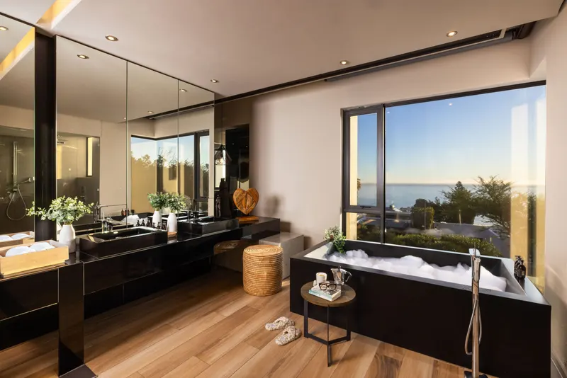 Villa Blossom in Camps Bay – photo 1