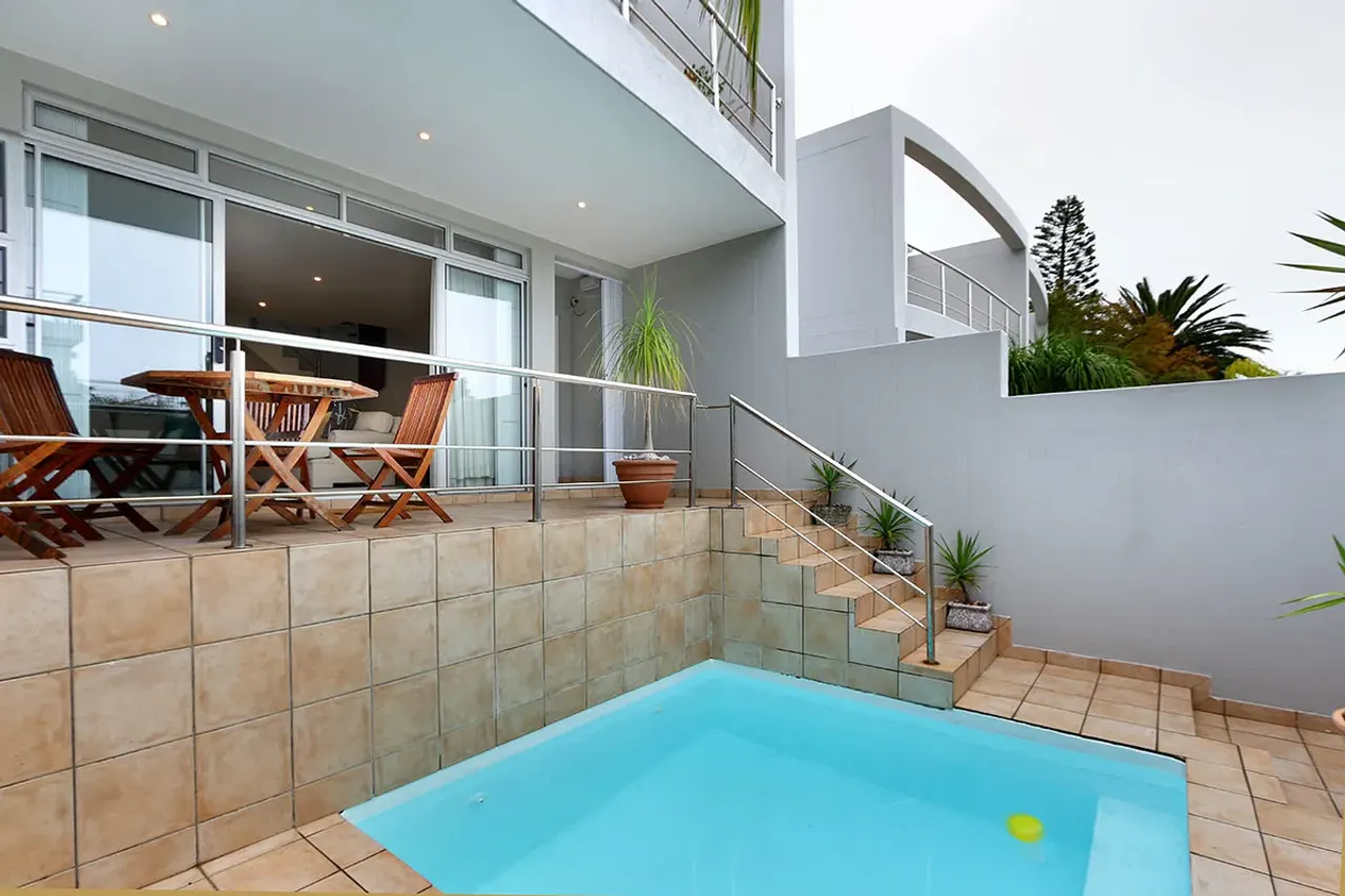 Aqua Steps in Camps Bay