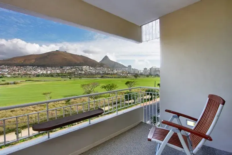 Atlantic Ridge Apartment in Mouille Point – photo 15