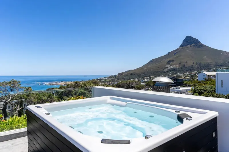 Villa 31 in Camps Bay – photo 2