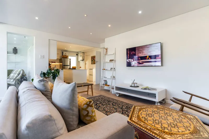 MP357 - UNIT 10 in Mouille Point – photo 15