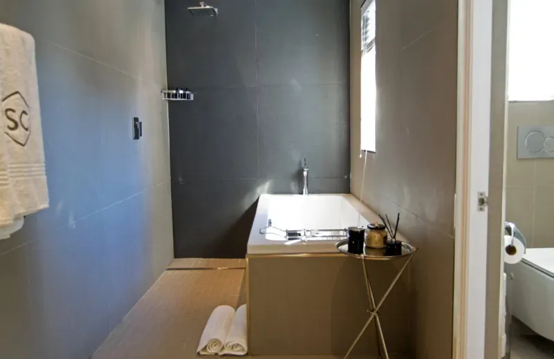 Bantry Luxe Apartment 3 in Bantry Bay – photo 21