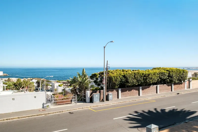 Sapphire Tide Suite in Camps Bay – photo 20