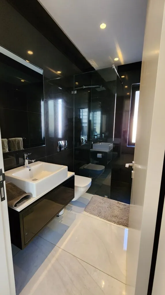 property_7ac7b33f-9baa-4f6f-9496-946bfc5b77e0_4