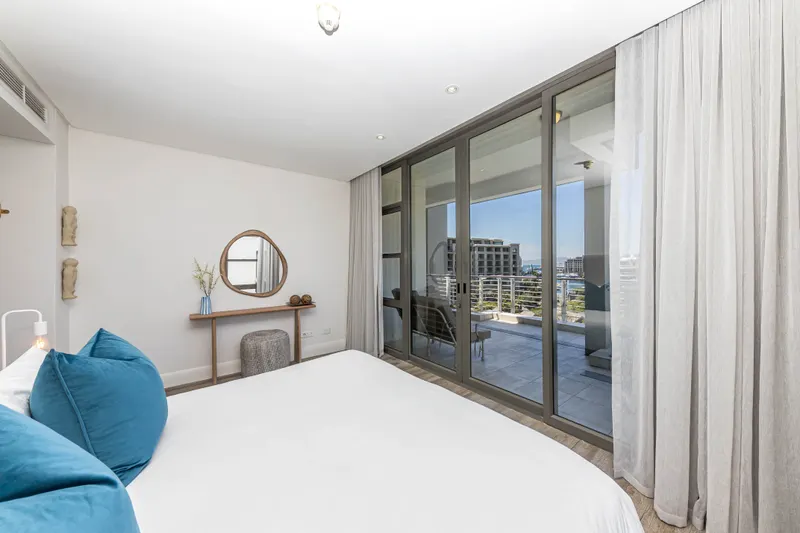 501A Pent in V&A Waterfront – photo 8