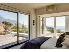 Geneva Sunsets in Camps Bay – photo 17 thumbnail
