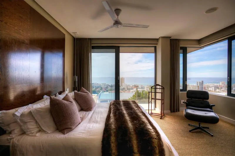 Bordeaux Villa in Sea Point – photo 22